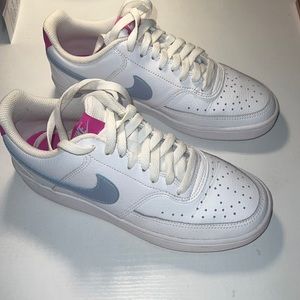 Nike Women’s Court Vision Low Shoes